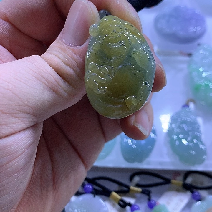 翡翠未镶嵌颈饰天然翡翠A货吊坠