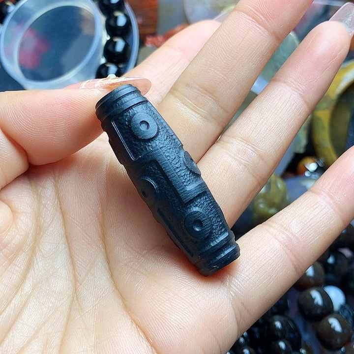 硅化玉未镶嵌吊坠(不含链)天珠