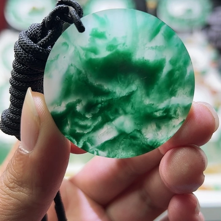 石英质玉未镶嵌吊坠(赠链)非洲翠飘花无事牌挂件