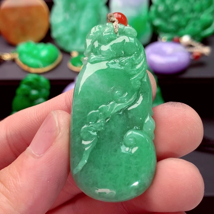 吊坠(不含链)未镶嵌翡翠