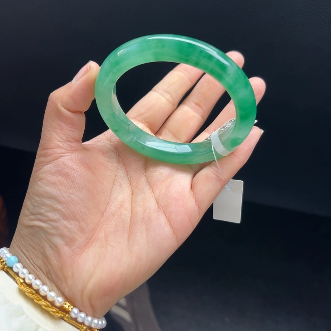 石英质玉未镶嵌手镯非洲翠6162