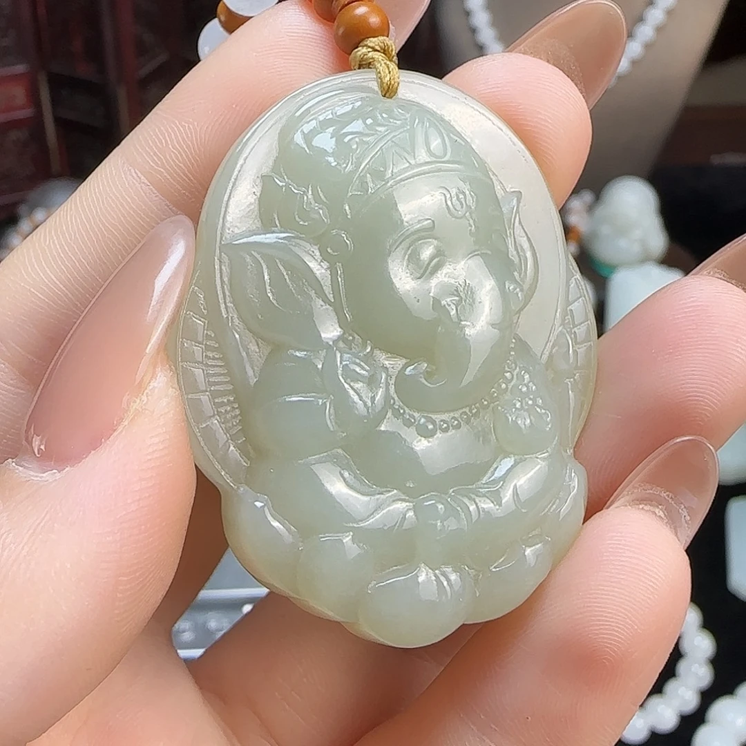 和田玉未镶嵌颈饰