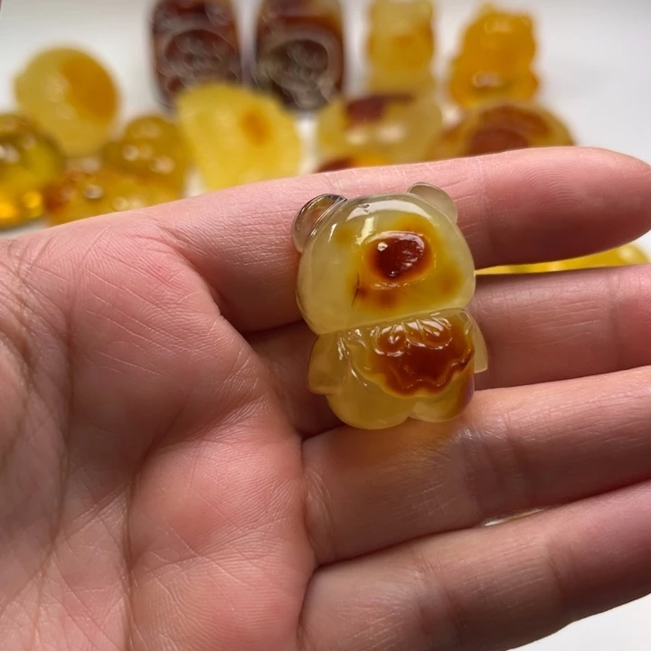 琥珀颈饰未镶嵌琥珀蜜蜡