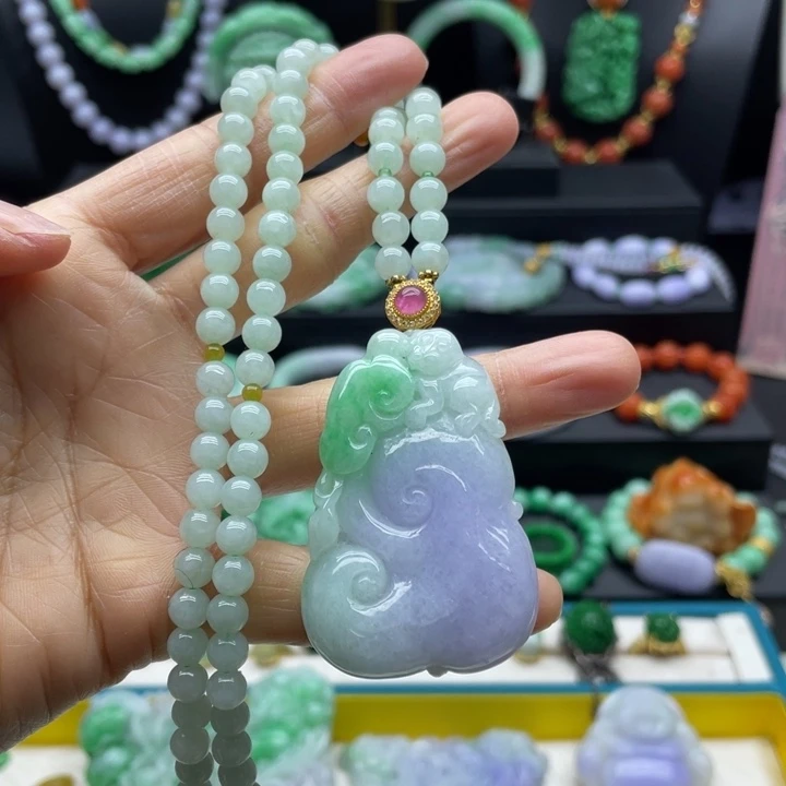 翡翠未镶嵌颈饰翡翠如意