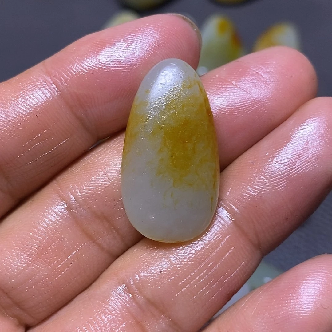 未镶嵌和田玉挂件