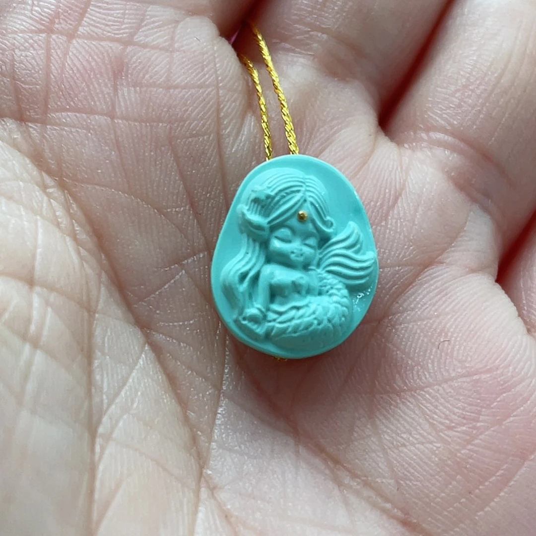 绿松石颈饰未镶嵌