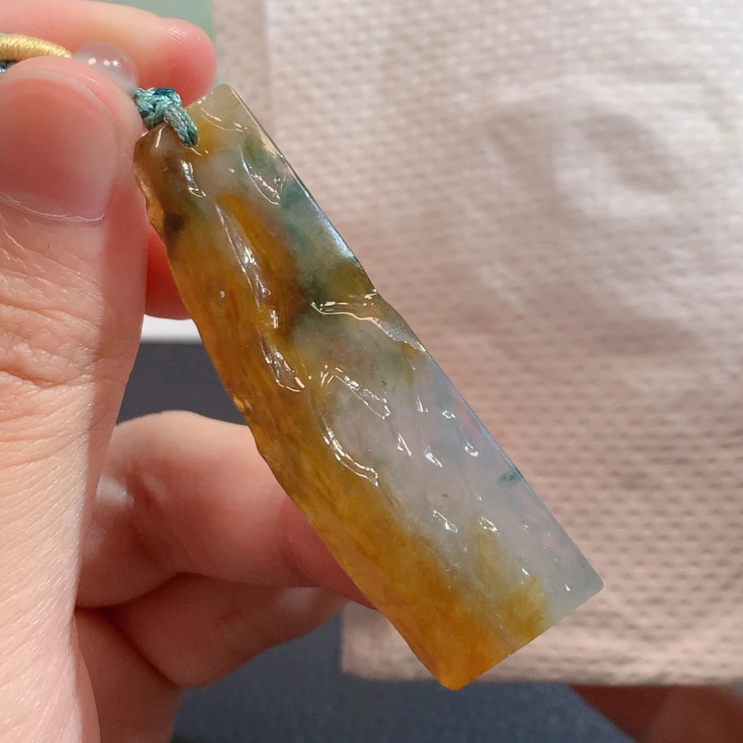 翡翠未镶嵌吊坠(不含链)77