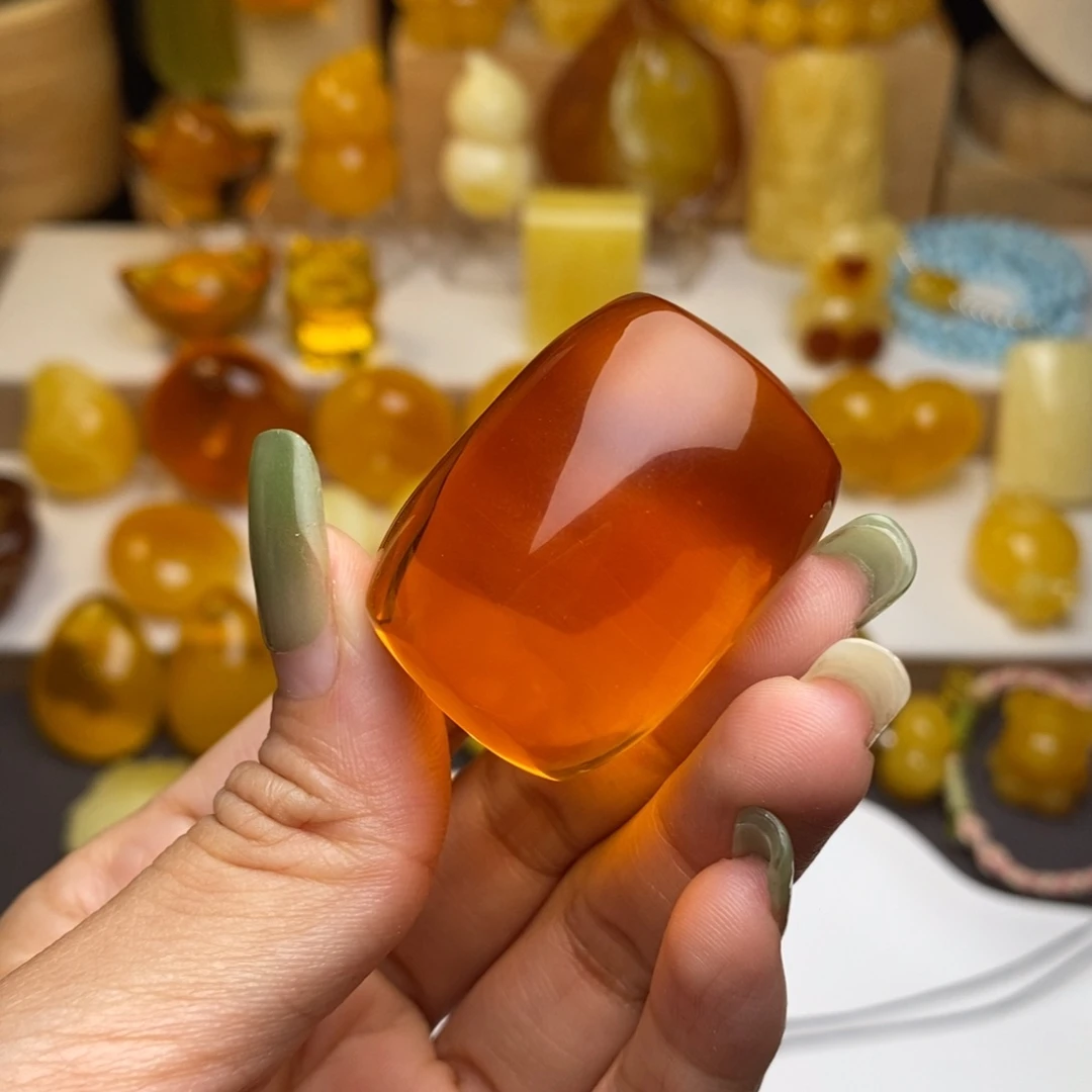 T***y蜜蜡颈饰未镶嵌净水桶珠