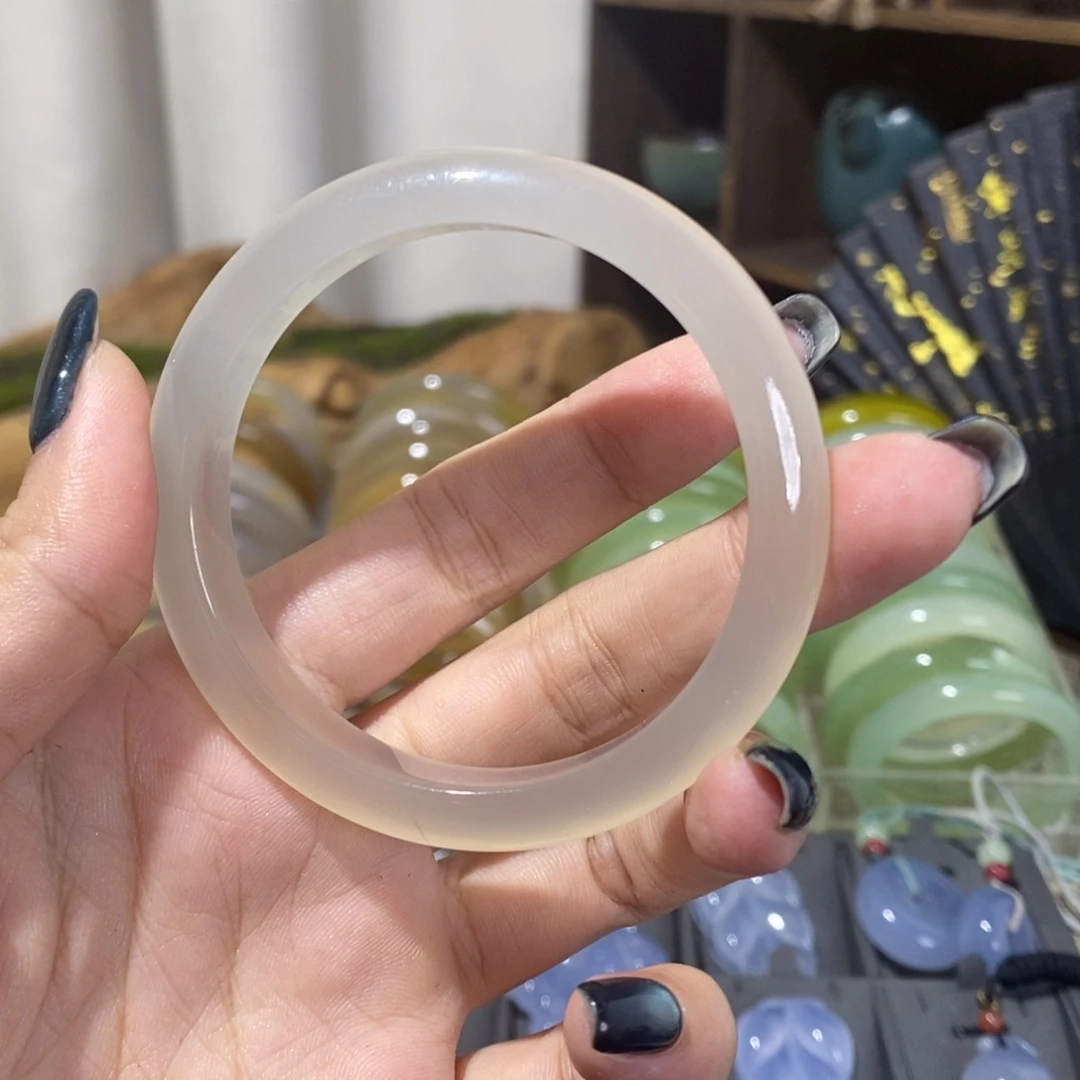未镶嵌玛瑙/玉髓珠宝奇石