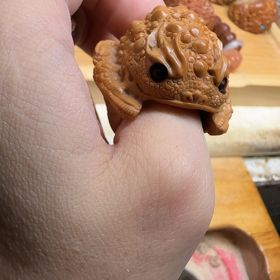 手串/手链核桃开播福利核桃雕刻金蟾戒指尺寸2.0到2.1