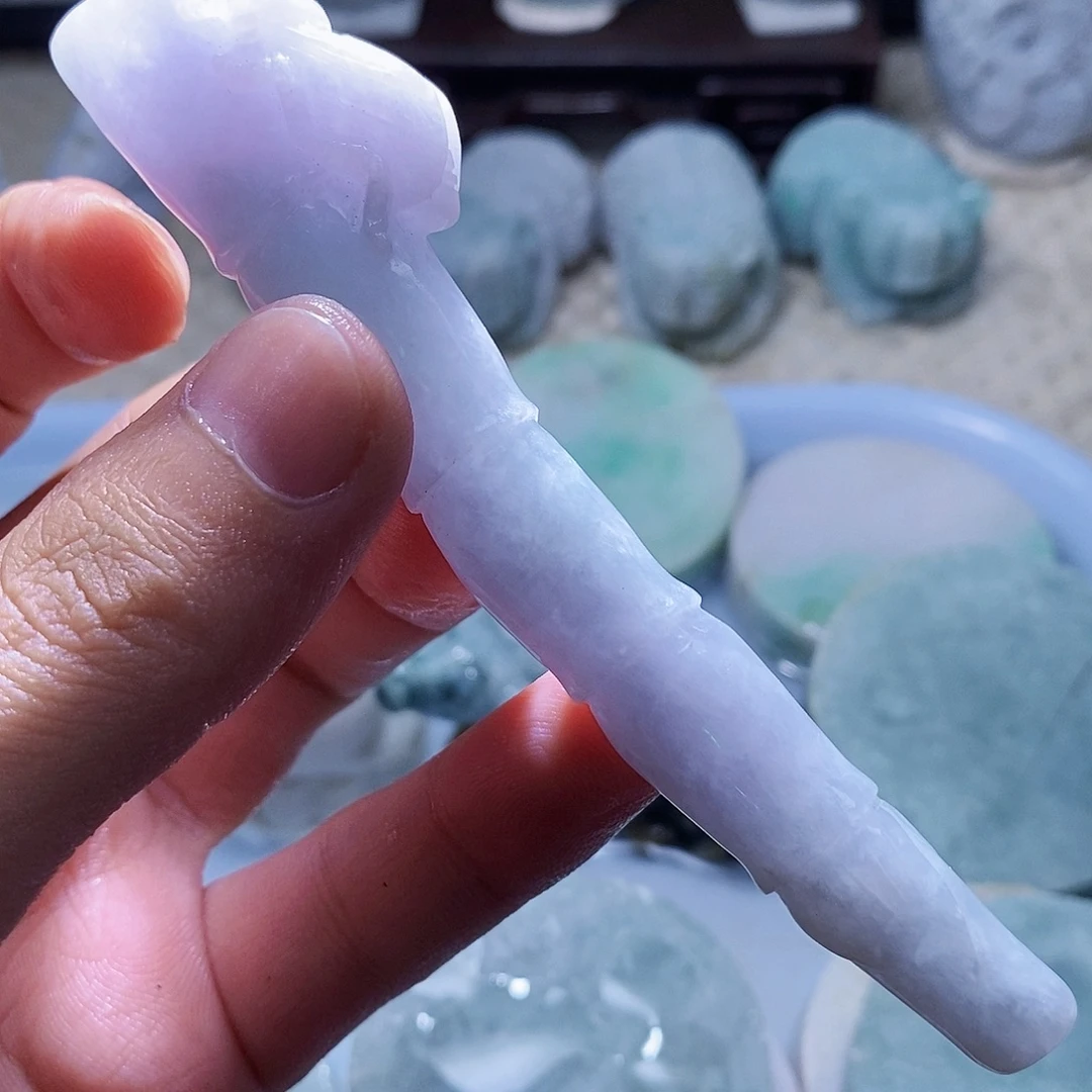 苏***氏翡翠未镶嵌颈饰655