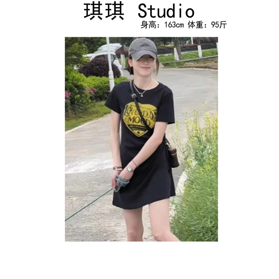 《琪琪家》夏季新款气质时尚印花字母显瘦减龄百搭连衣裙1295-CS