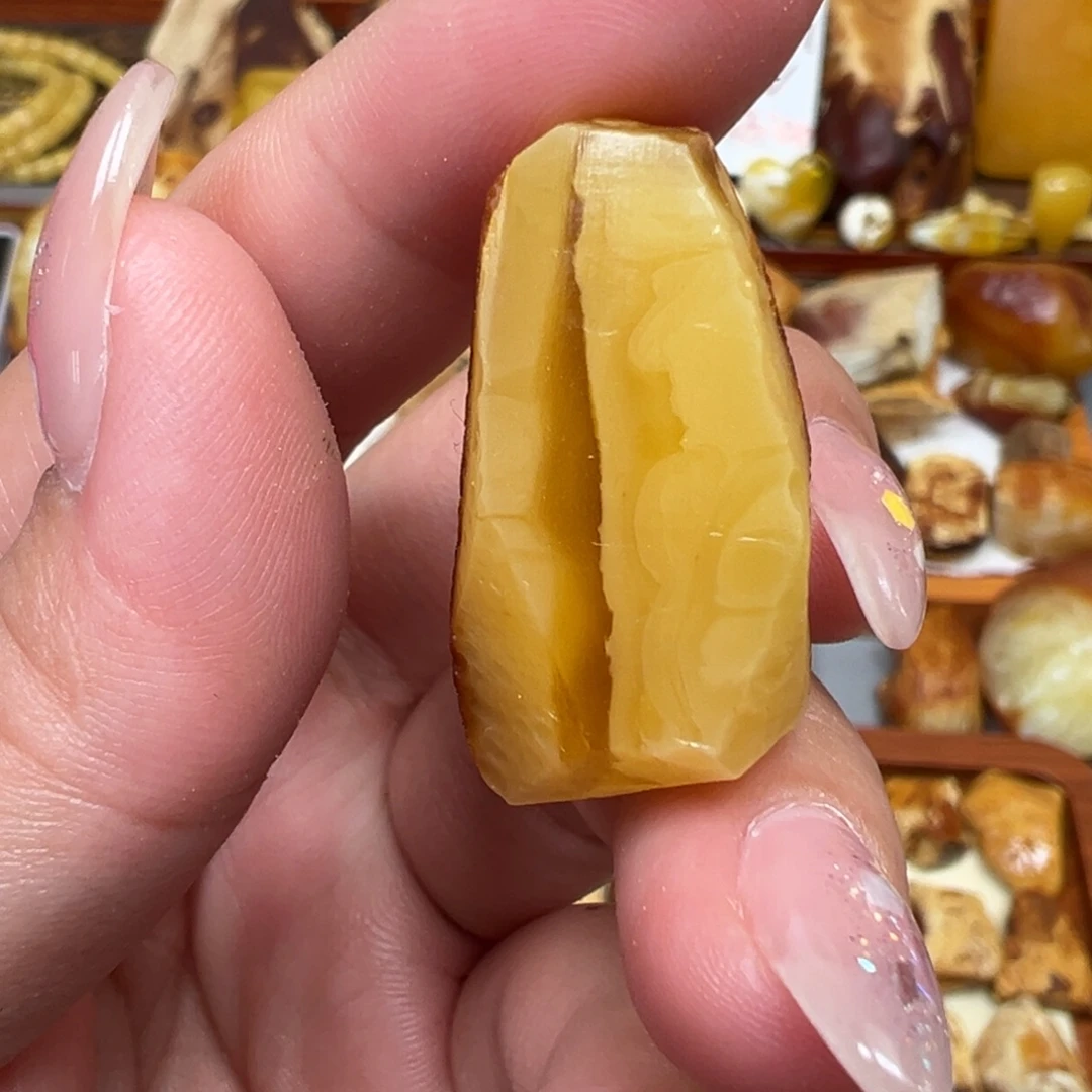 定制琥珀未镶嵌蜜蜡