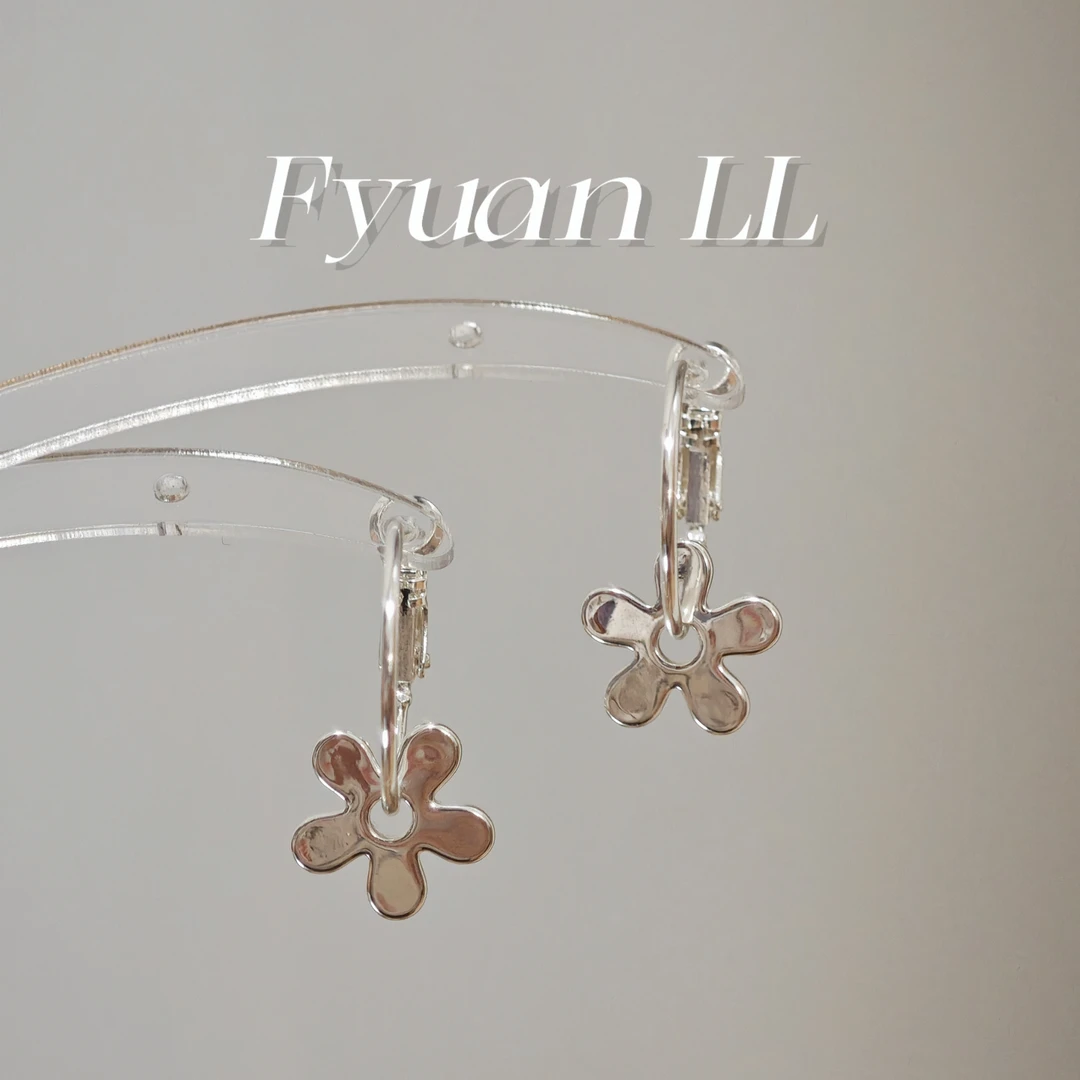 铜合金耳饰 原创夏日新款清新小花朵可爱耳圈小众独特森系耳饰女