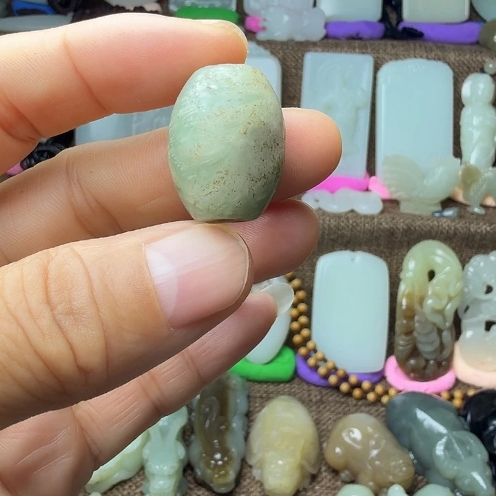 和田玉（糖玉）未镶嵌颈饰