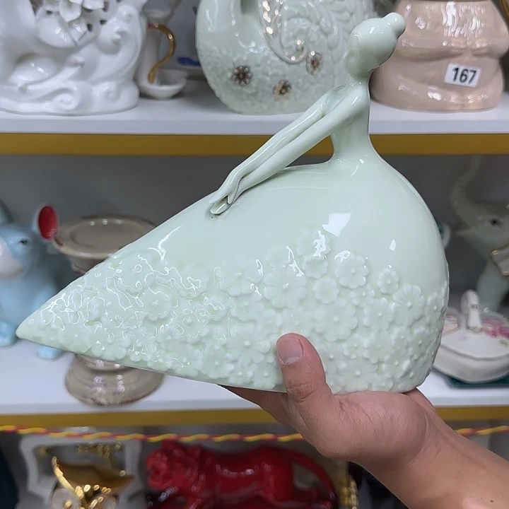 摆件微瑕陶瓷介意勿拍