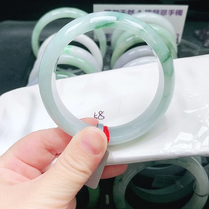 翡翠未镶嵌手镯601