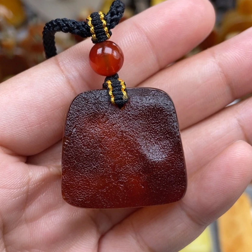 【闪购商品】琥珀颈饰未镶嵌