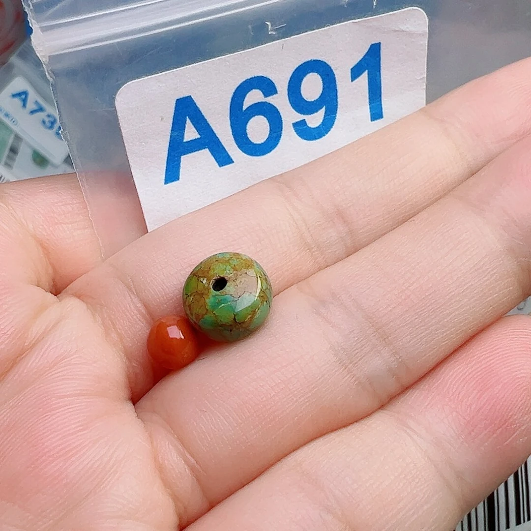 南红玛瑙未镶嵌珠宝奇石
