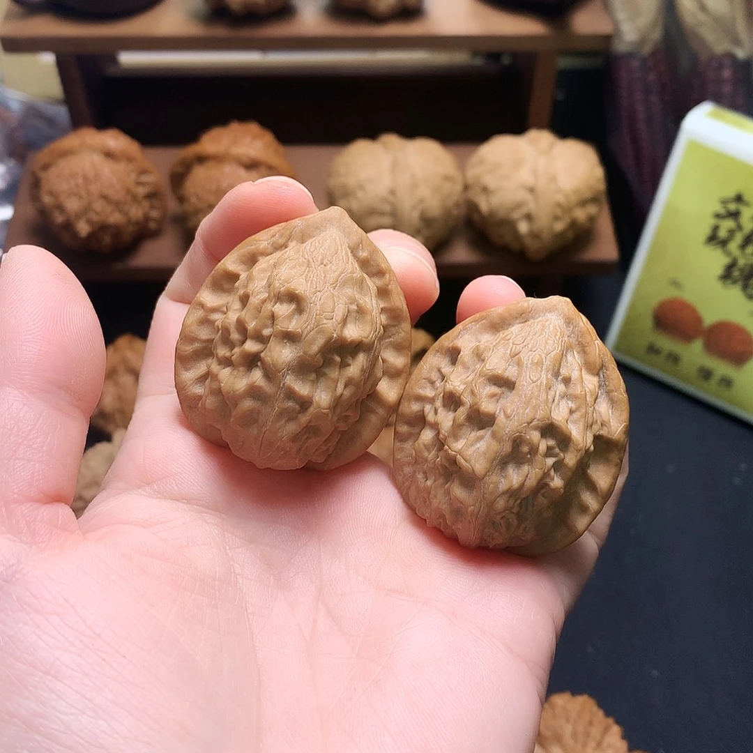 文玩核桃吊坠大红袍37