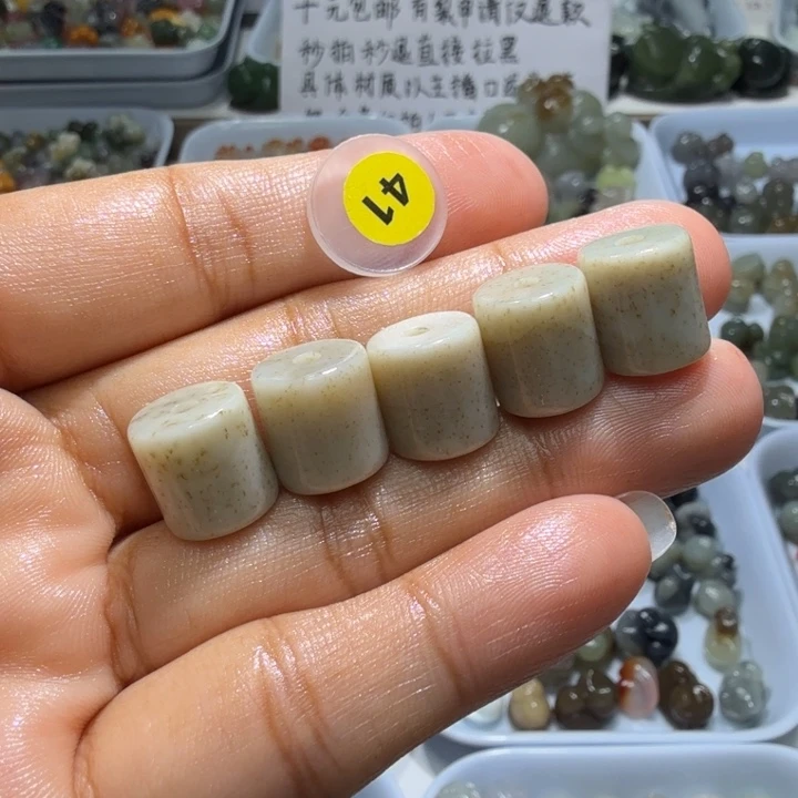 未镶嵌和田玉珠宝半成品