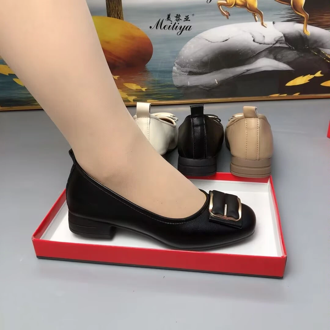 真皮女鞋浅口方头胶粘休闲风夏季低跟单鞋软底休闲百搭慢人风舒适
