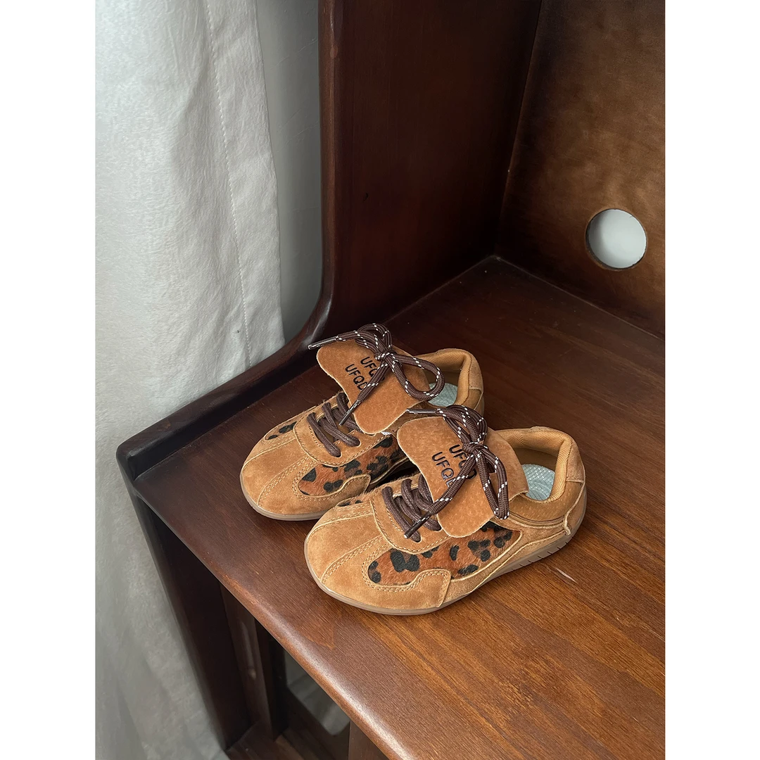 12.30秋季2024年新款男德训鞋豹纹复古女童运动板鞋阿甘鞋7321