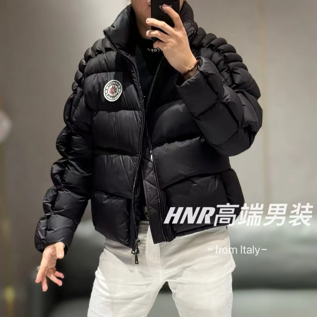 胸标设计纯色时尚高品质个性百搭男士立领羽绒服1111