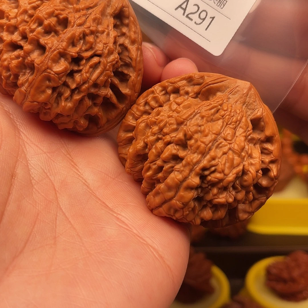 风***向吊坠文玩核桃guanmao