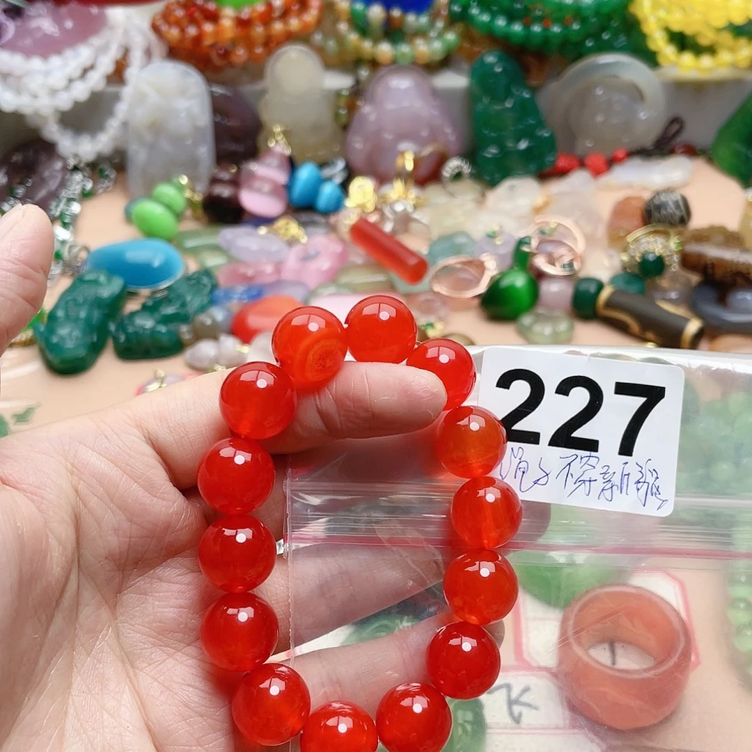 合金颈饰玛瑙/玉髓莯