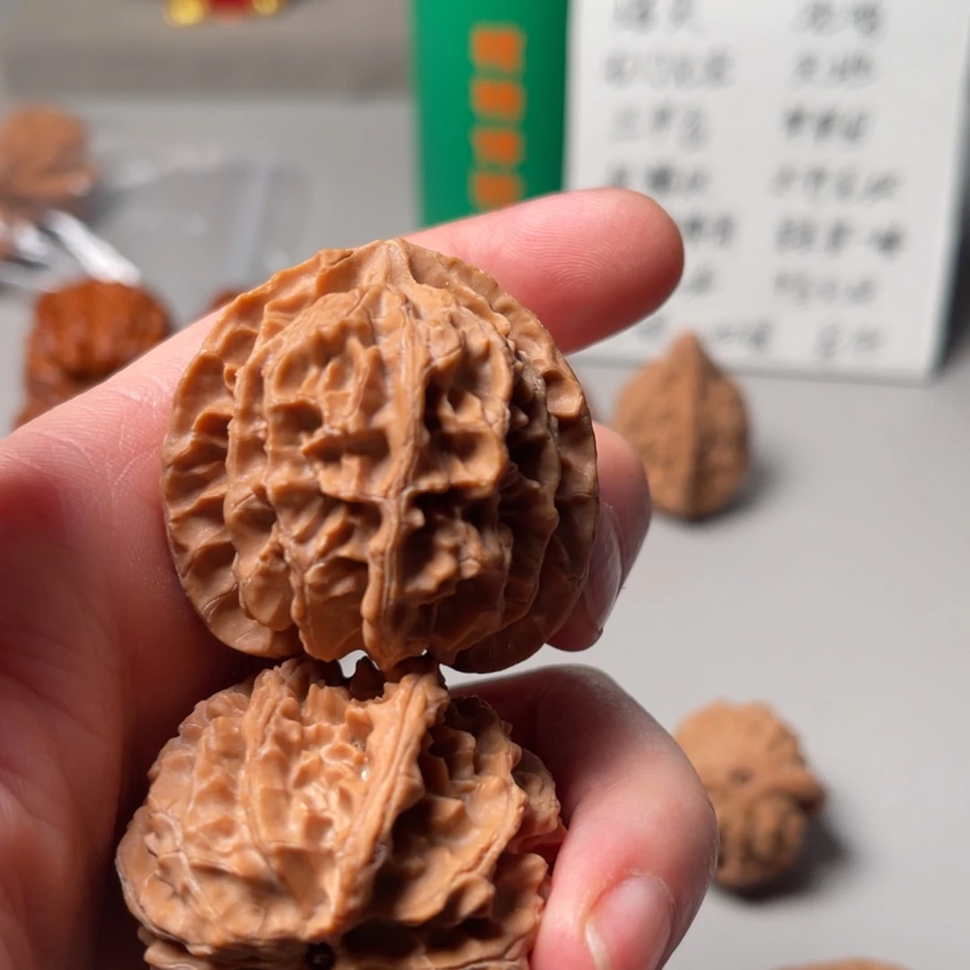 文玩核桃把件大*狼苹果