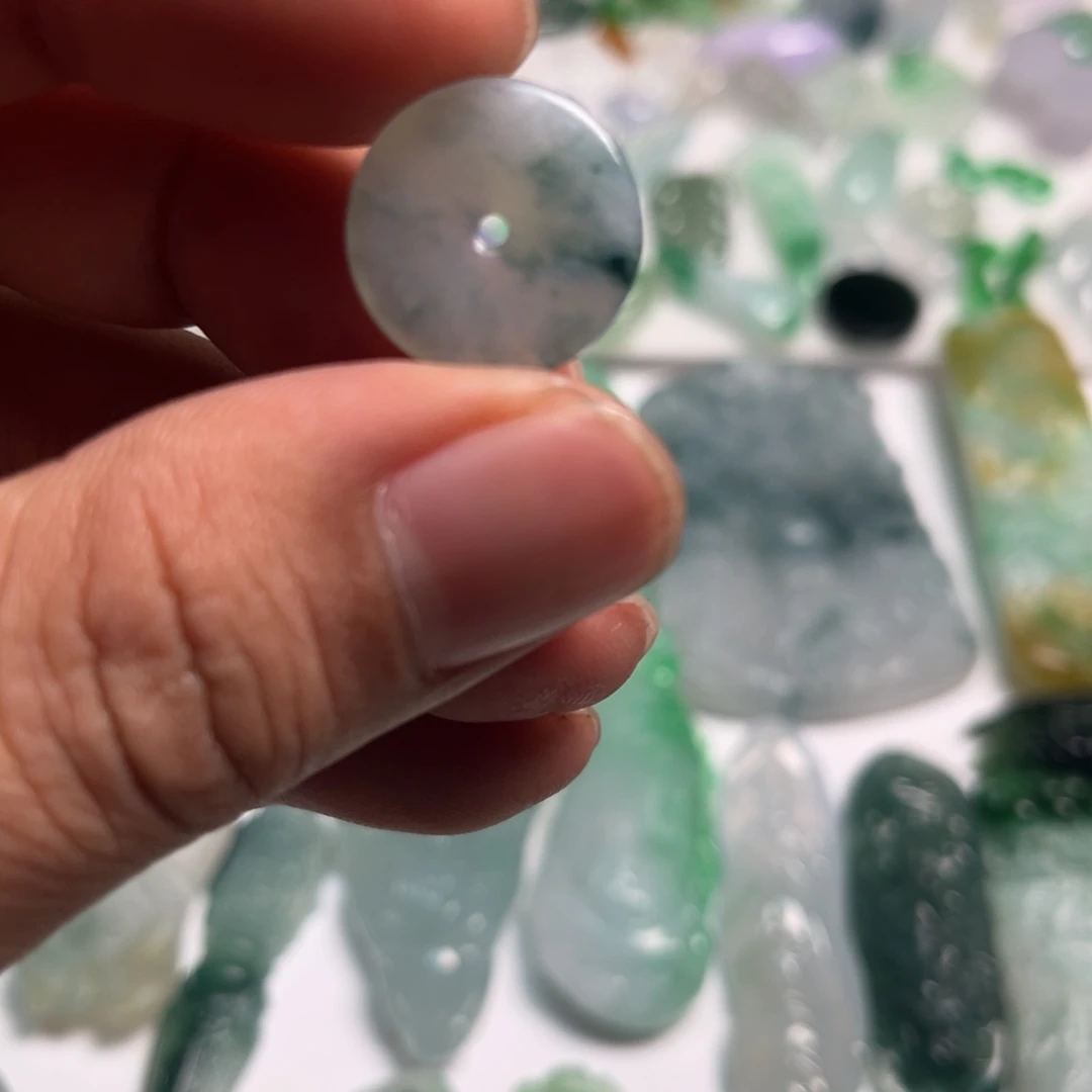 翡翠未镶嵌颈饰天然翡翠