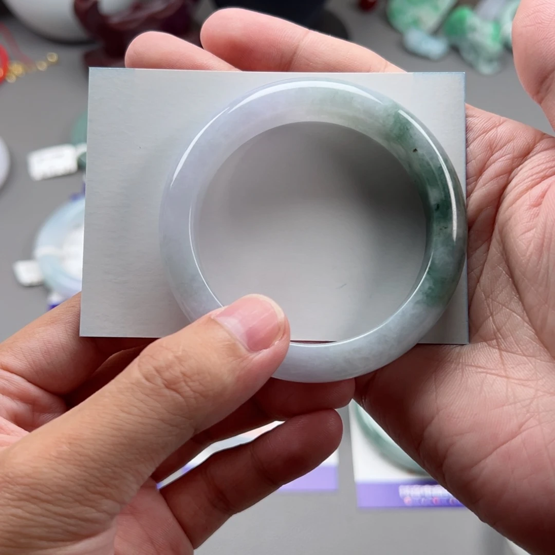 翡翠手镯未镶嵌53.5*11.9*8.6