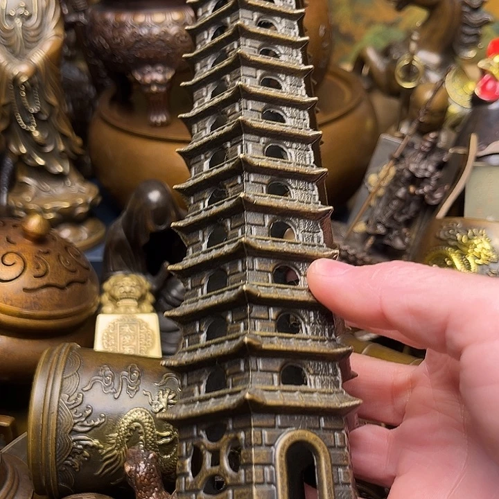 精美铜器批发档口