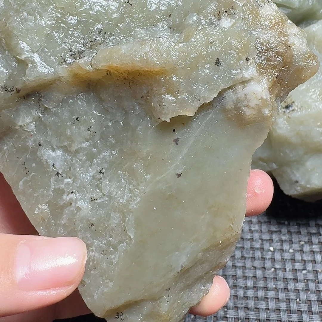 和田玉（糖玉）未镶嵌颈饰