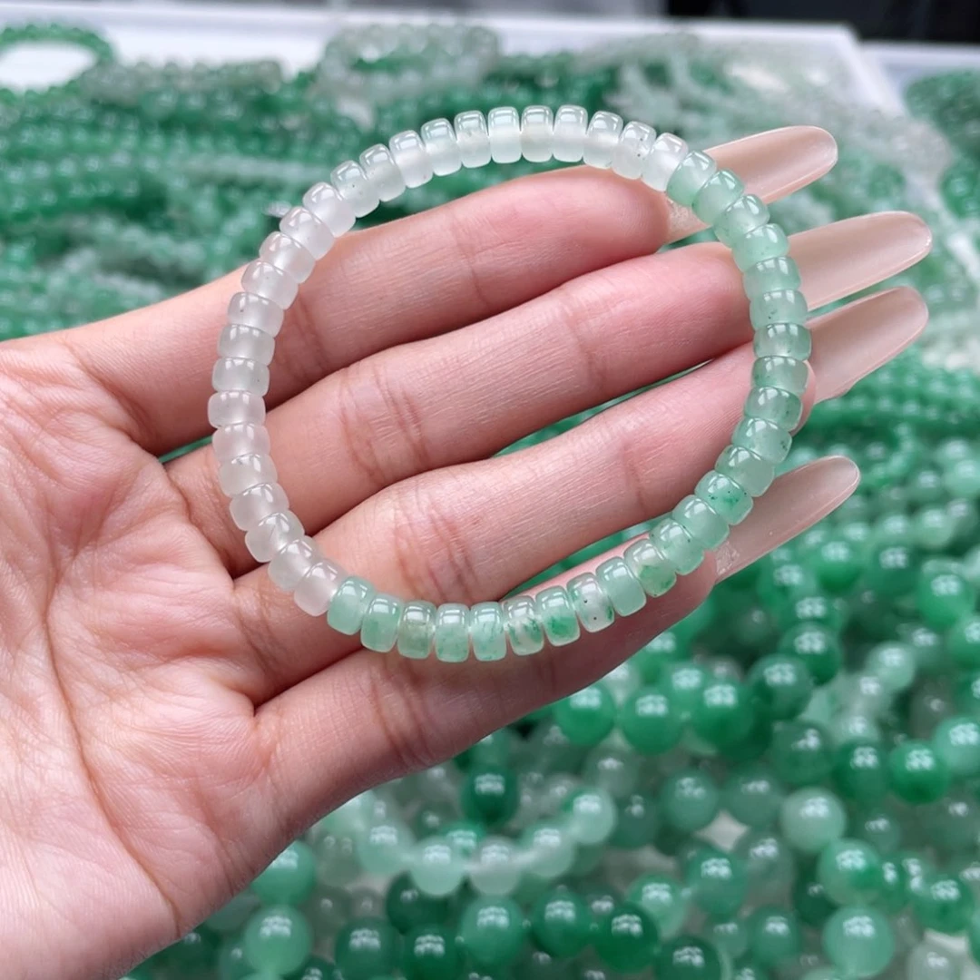 未镶嵌手串石英质玉（非洲翠）