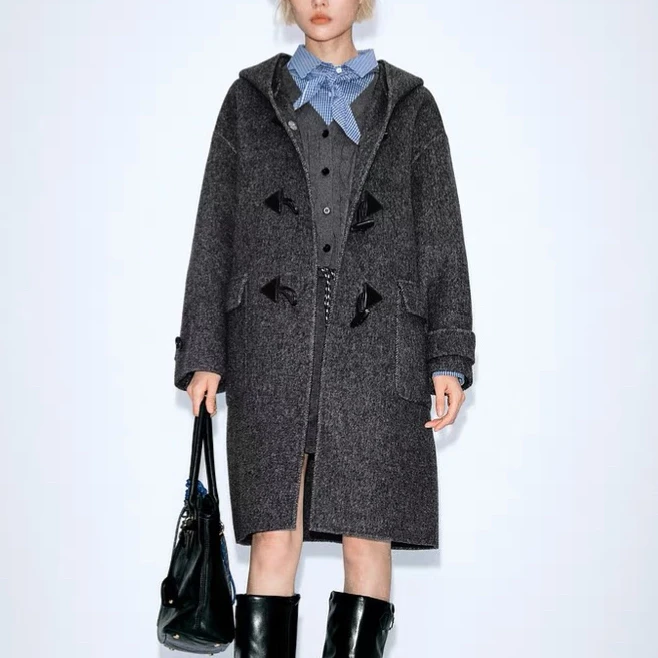 简麦檬新品2025冬季新款牛角扣休闲连帽双面呢大衣女毛呢外套