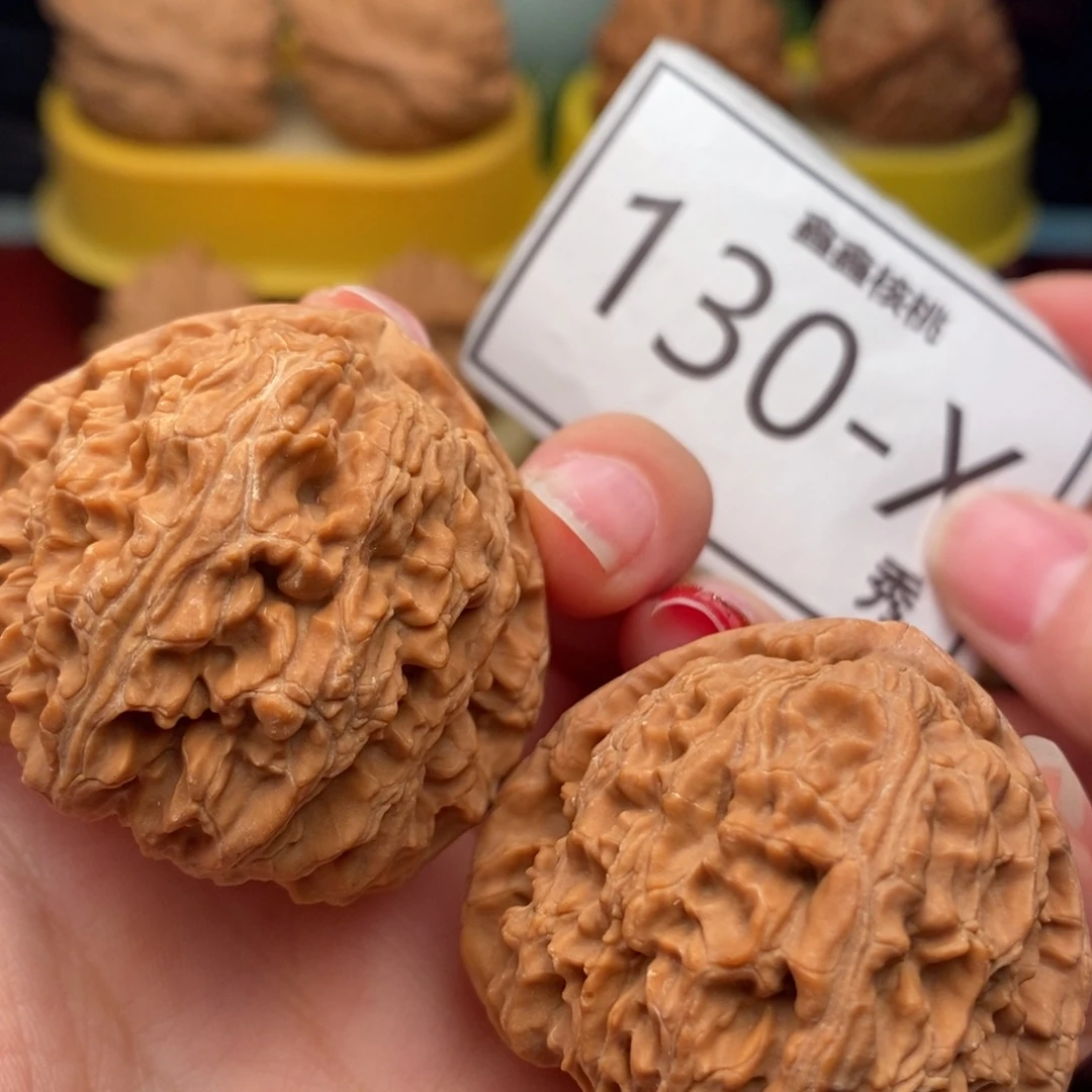 把件桃核毕业三角白42……