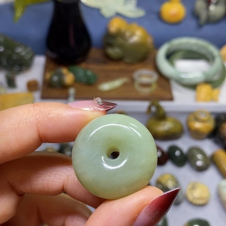 蛇纹石玉未镶嵌岫玉