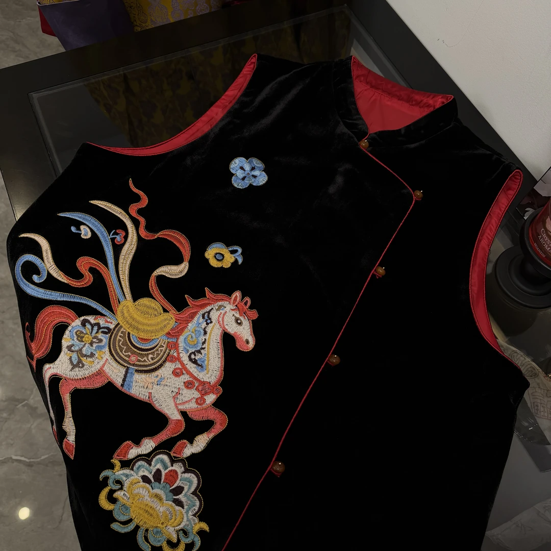 薄款无袖刺绣立领上衣中国风新中式马甲时尚唐装网红常规款复古