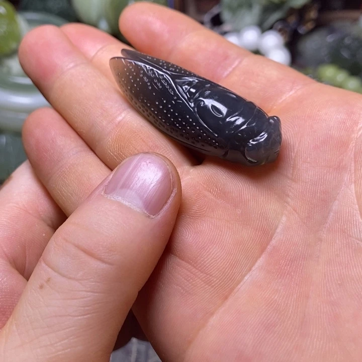 柯***输岫玉未镶嵌岫玉挂件