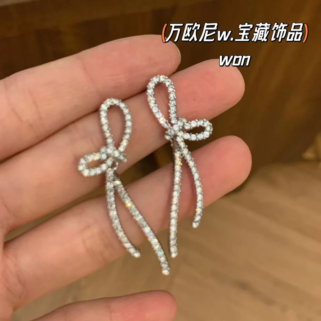 925银合成锆石耳饰 CHANGE x 丝带节耳饰 轻奢百搭网红 弧E682