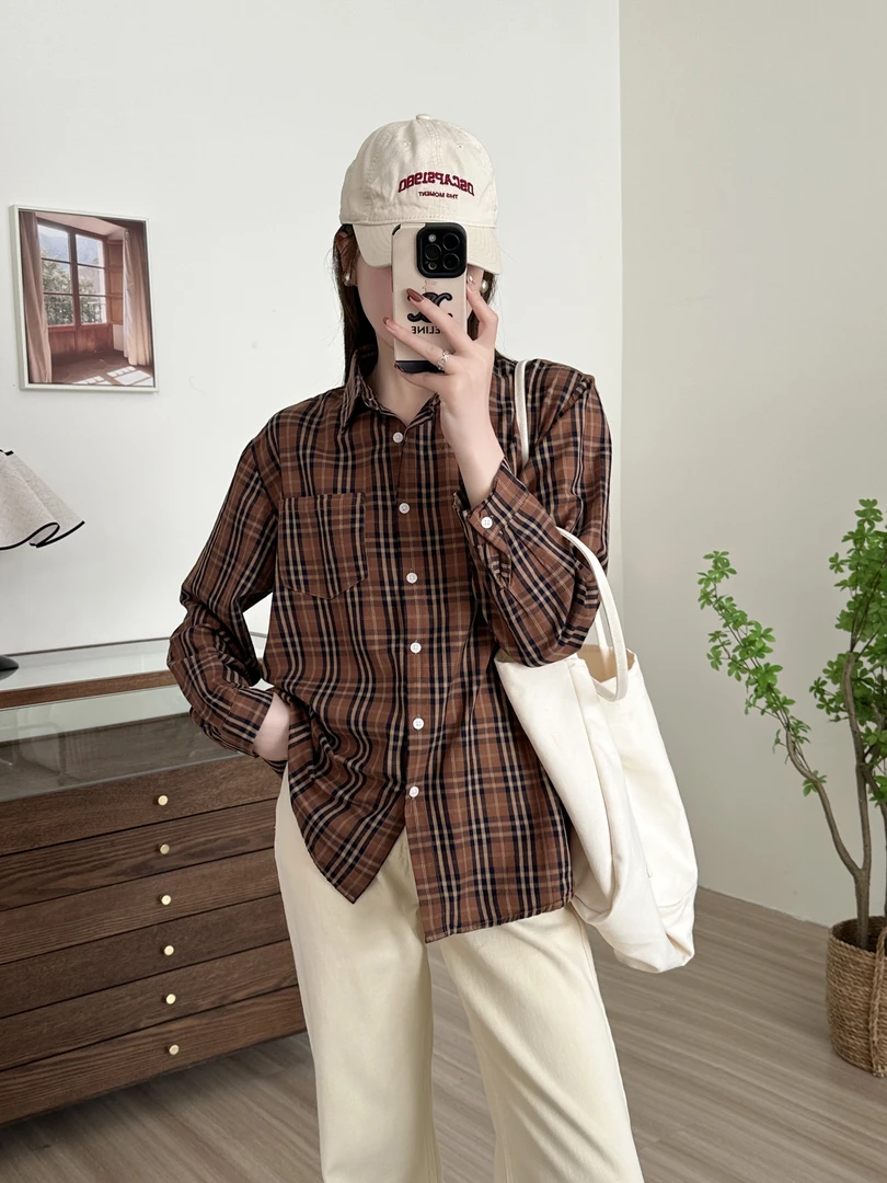 复古格子长袖衬衫韩版百搭休闲上衣适合春秋季节