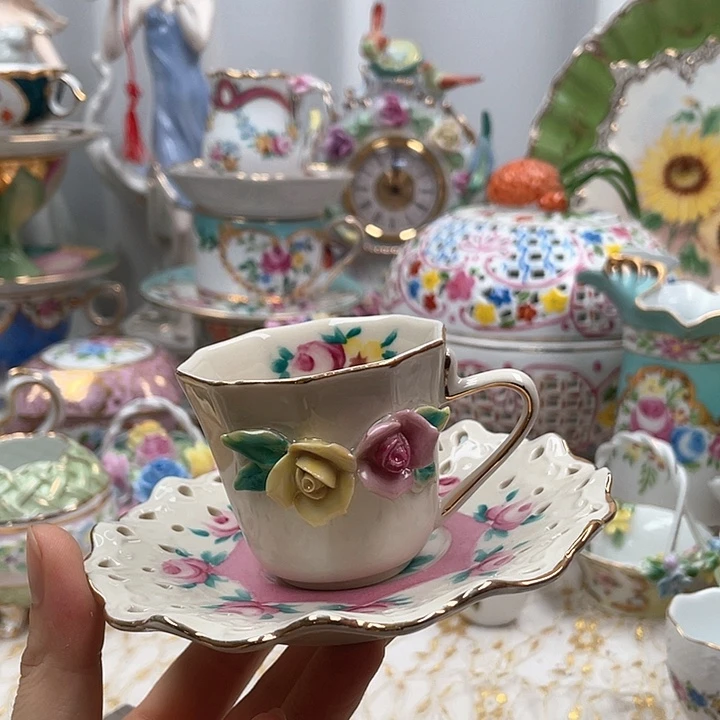 杯碟陶瓷摆件陶瓷