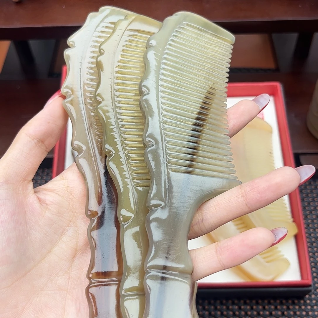 纯手工制作纯牛角梳子