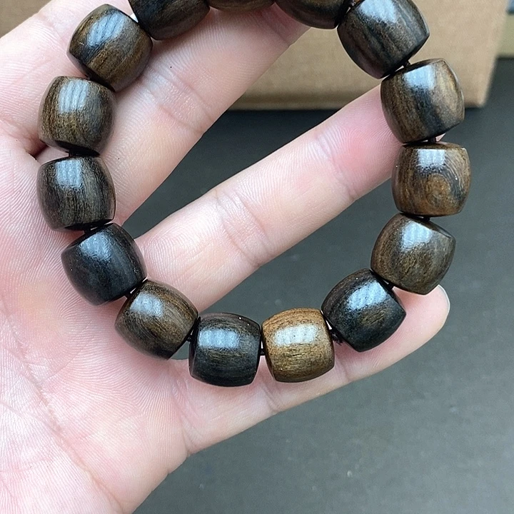 沉香沉香碎屑巴布亚贡木药沉3