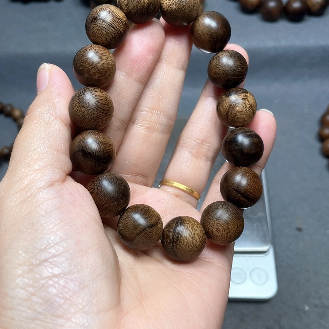 沉香手串白棋瘤疤1.5