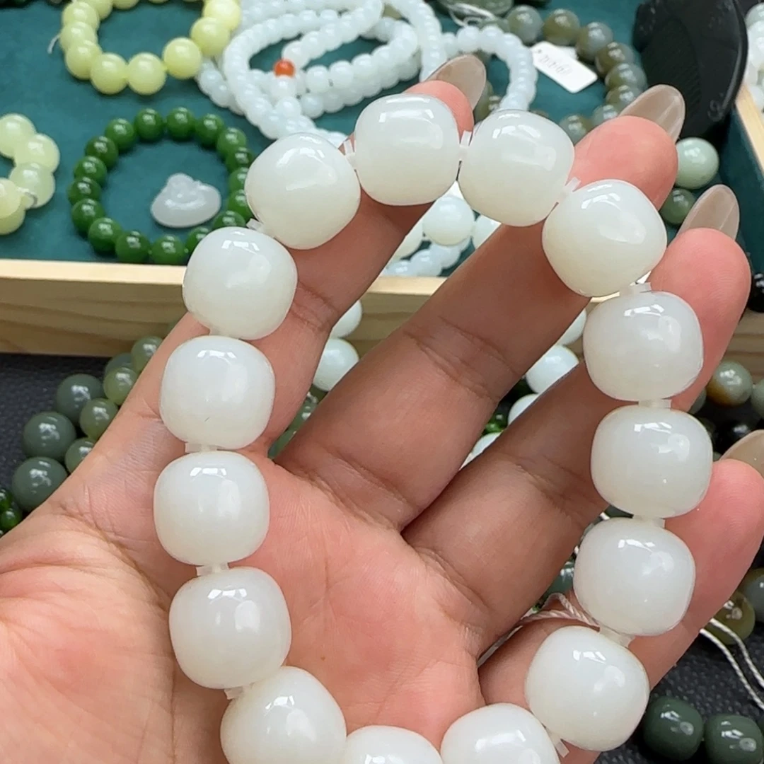 和田玉未镶嵌手链