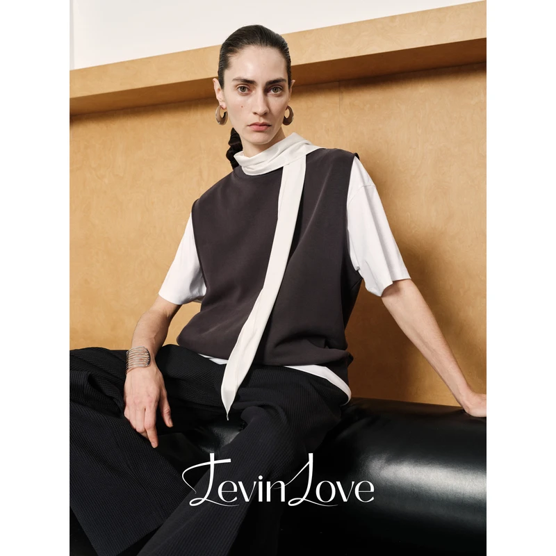 烟灰色背心 LEVIN LOVE 设计师款 A025LS0204
