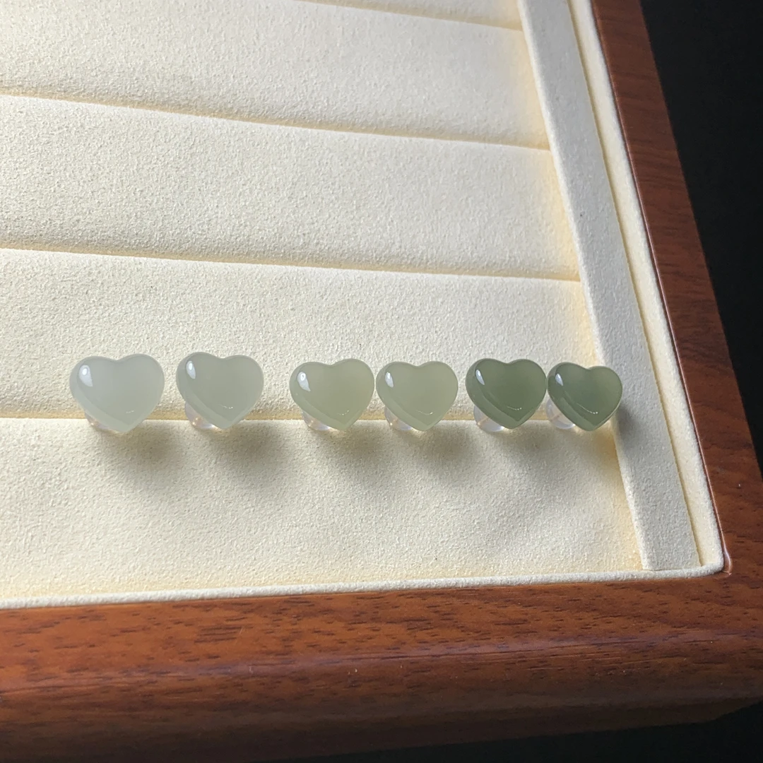 ［钰杰和田玉］和田玉18K晴水金镶爱心耳钉 多样性发货 发一件